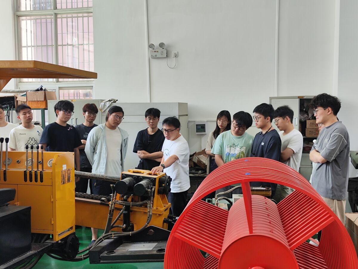 《钻探设备》与《工程机械设计》实验教学
